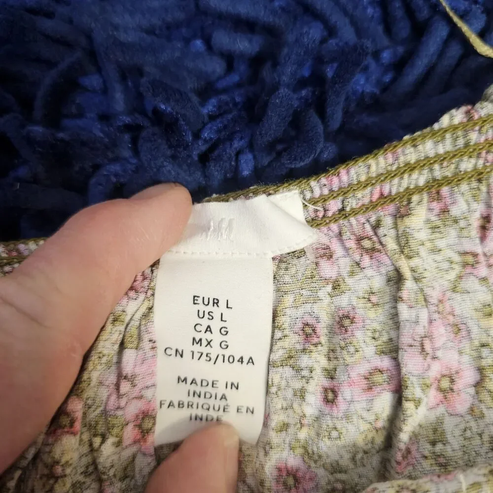 H&M floral smocked